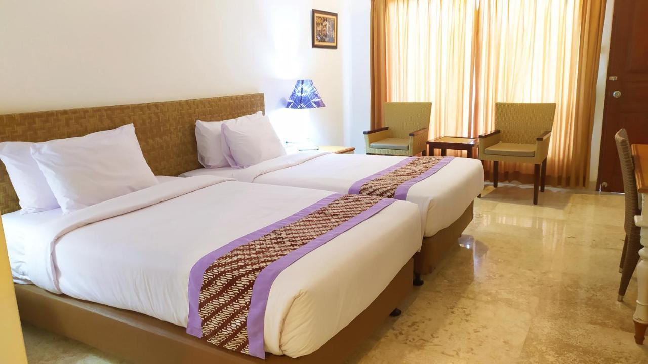 Puri Lovina Hotell Exteriör bild