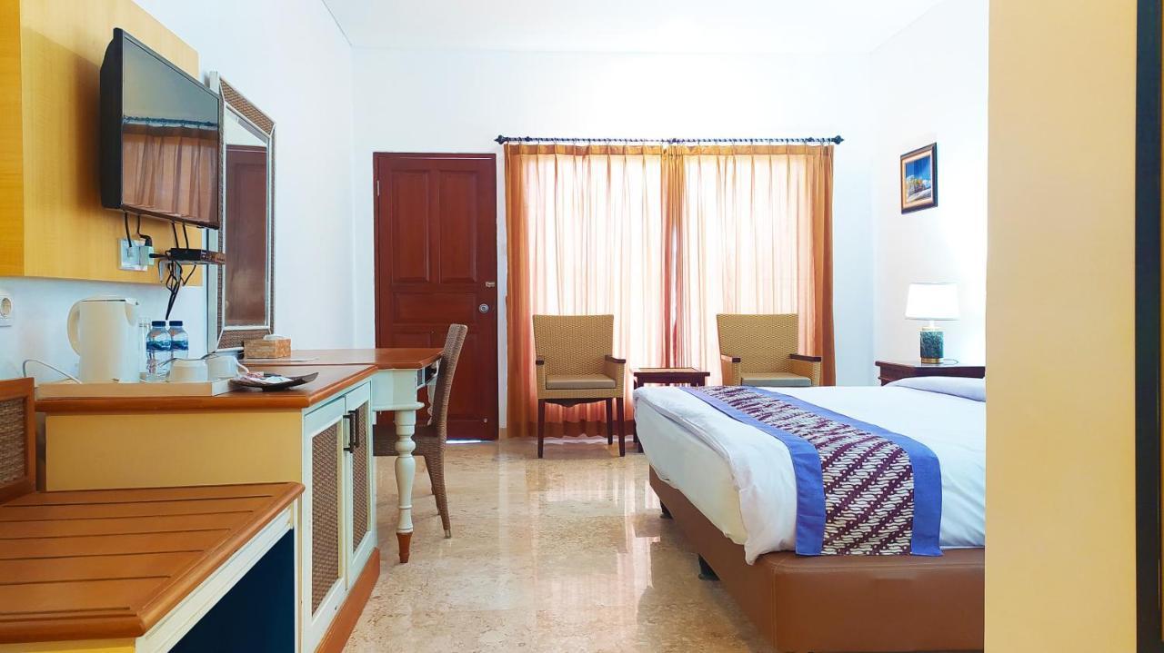 Puri Lovina Hotell Exteriör bild
