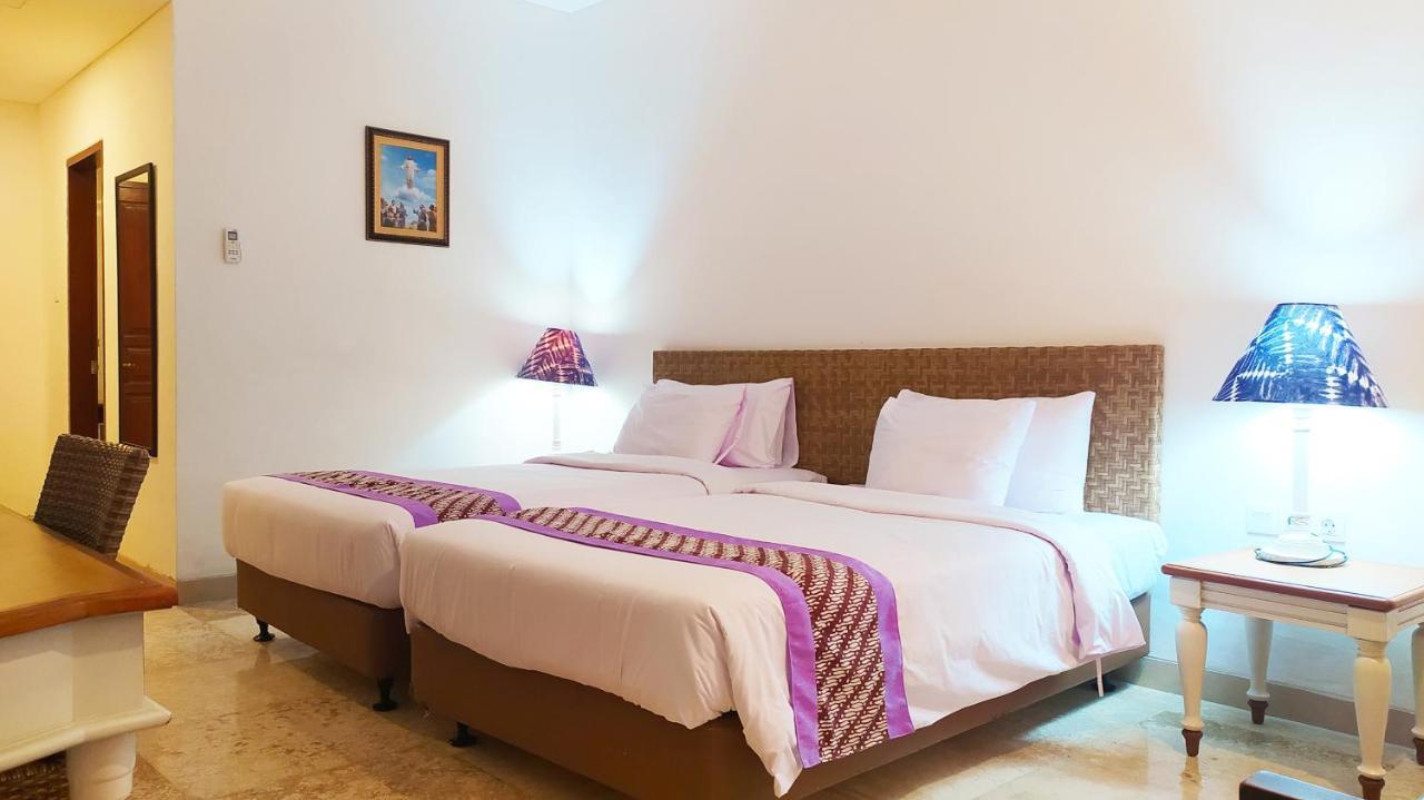 Puri Lovina Hotell Exteriör bild