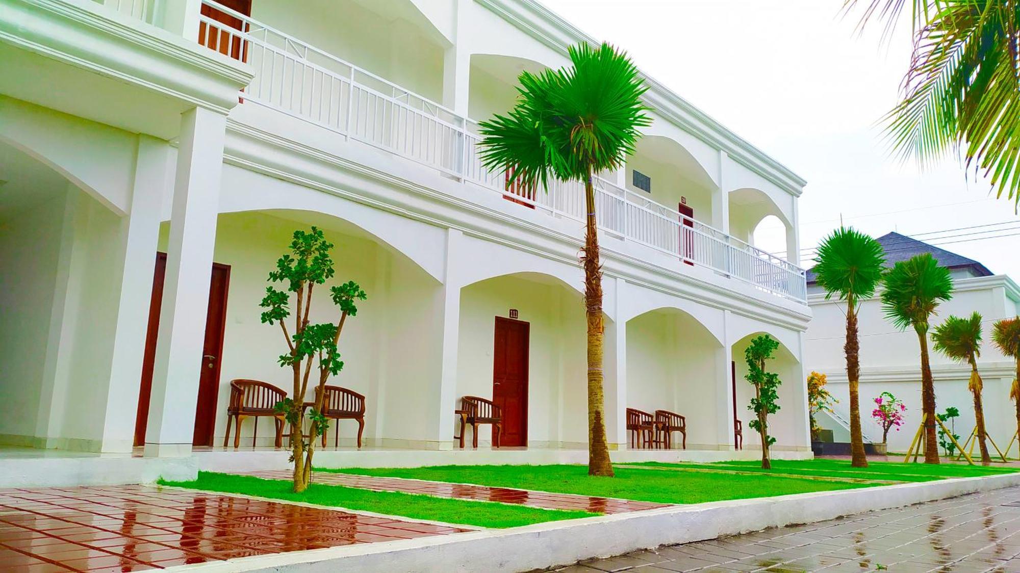 Puri Lovina Hotell Exteriör bild