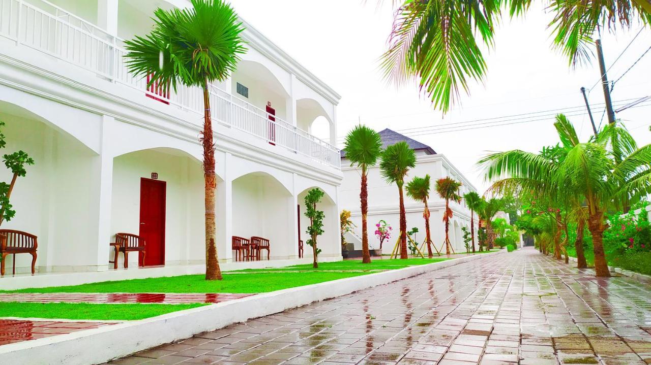 Puri Lovina Hotell Exteriör bild