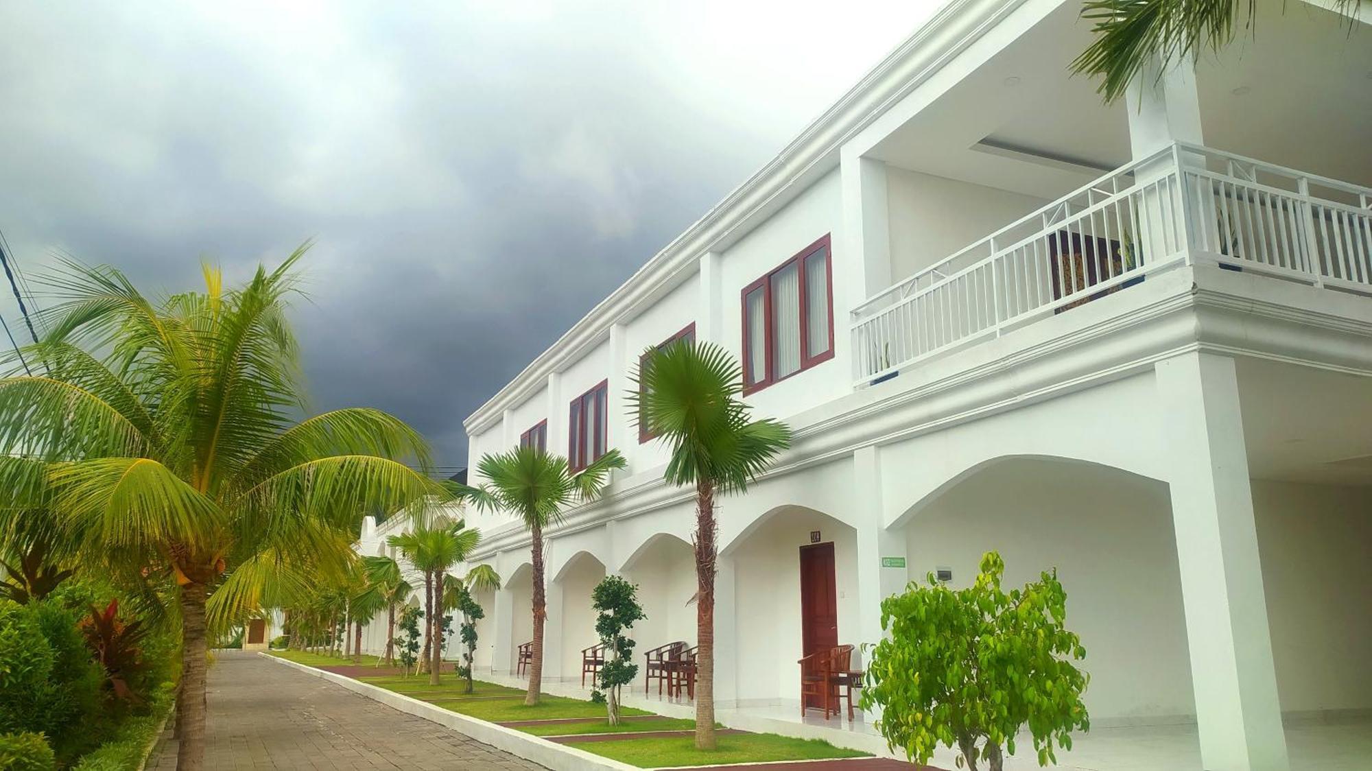 Puri Lovina Hotell Exteriör bild