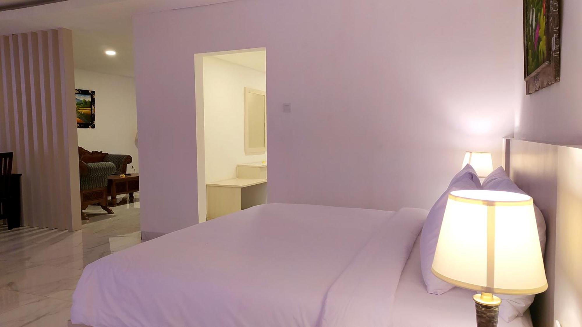Puri Lovina Hotell Exteriör bild