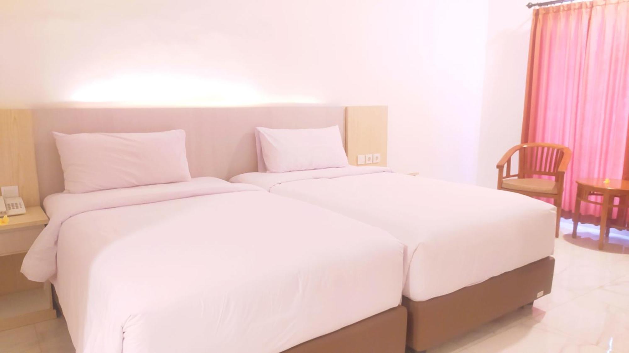 Puri Lovina Hotell Exteriör bild